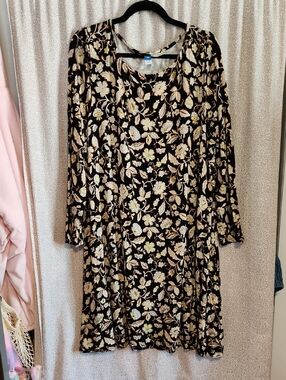 Old Navy | Dresses | Floral Green Vneck Long Sleeve Dress | Poshmark